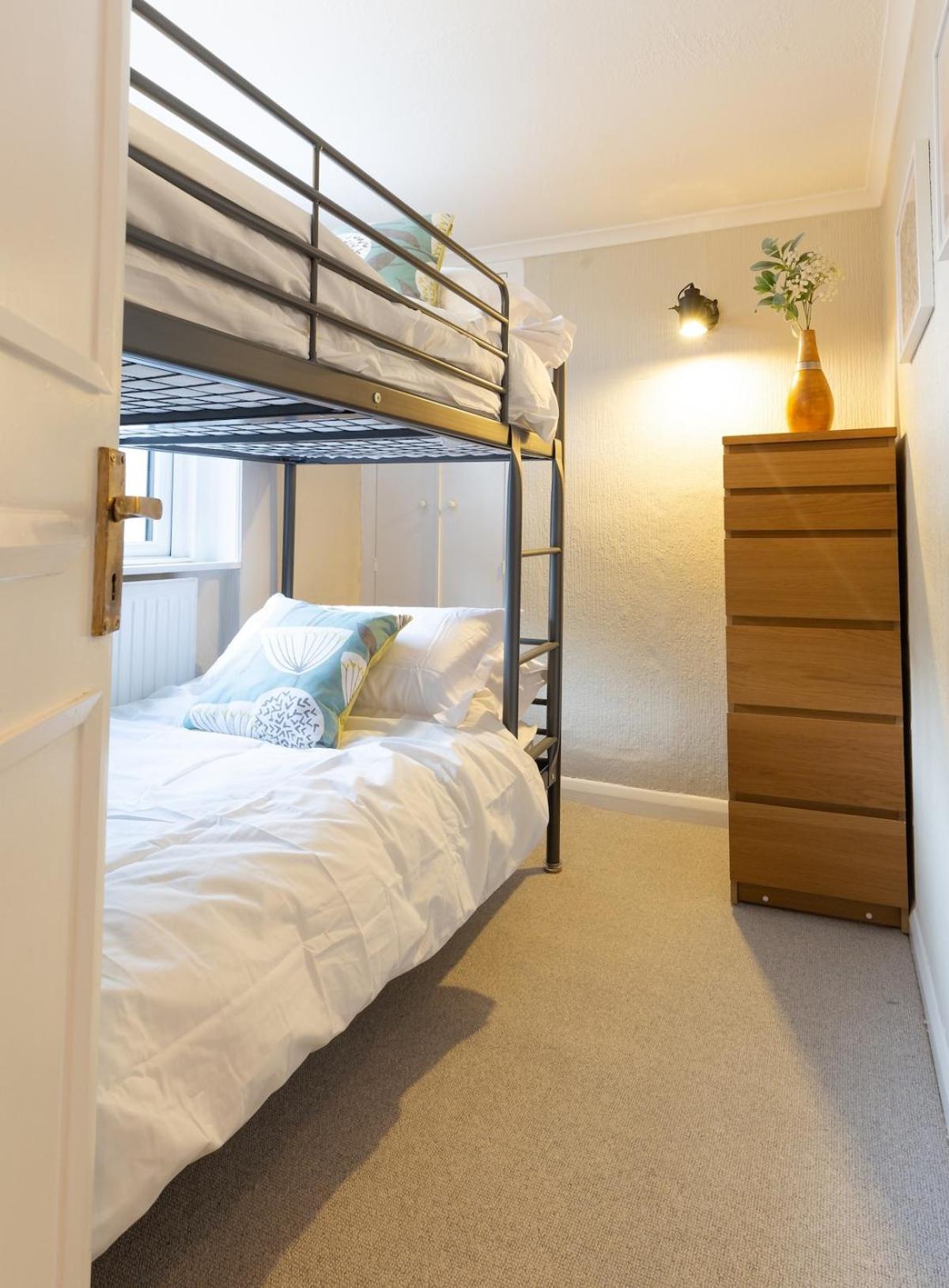 Location Location Location! Seaside Flat Sleeps 9