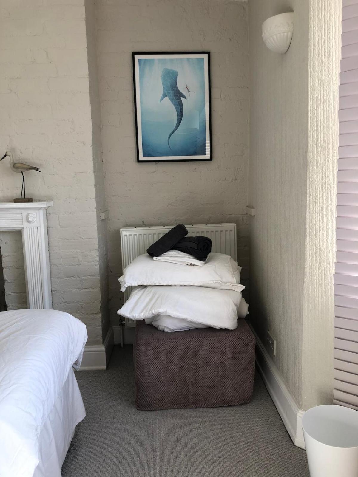 Location Location Location! Seaside Flat Sleeps 9 Apartment *